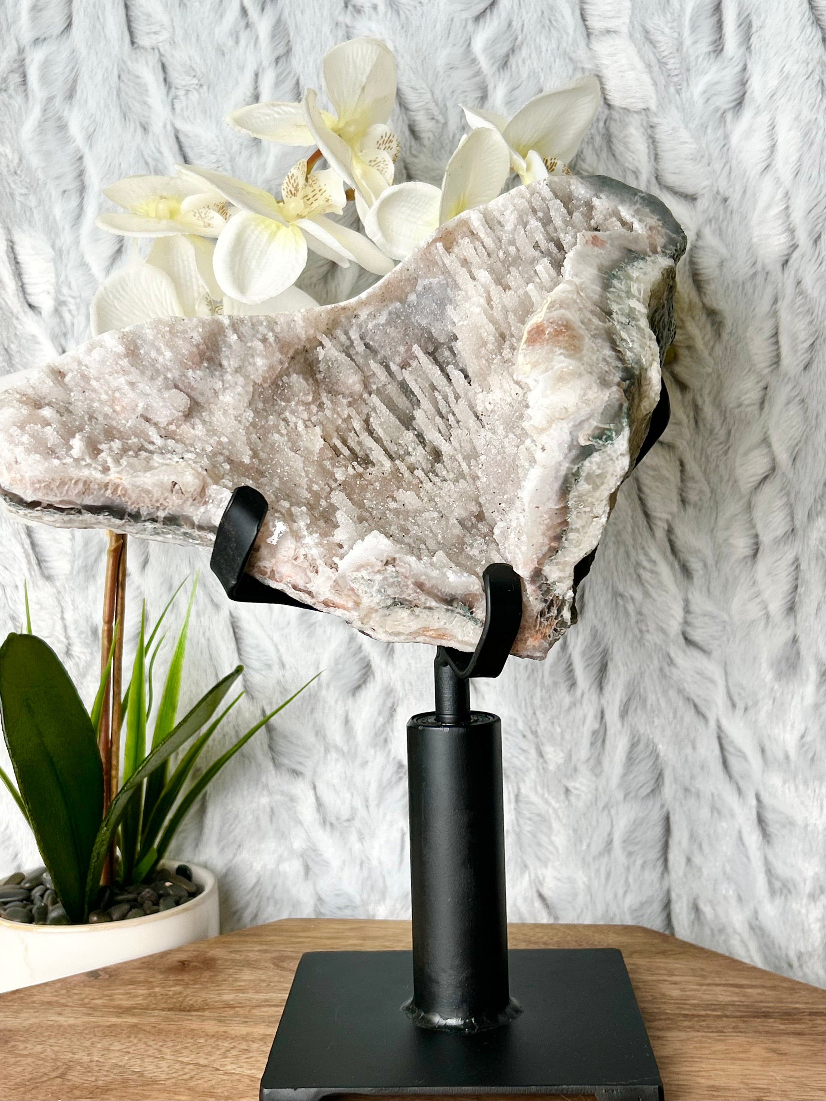 Stalactite shower Amethyst on spinning stand