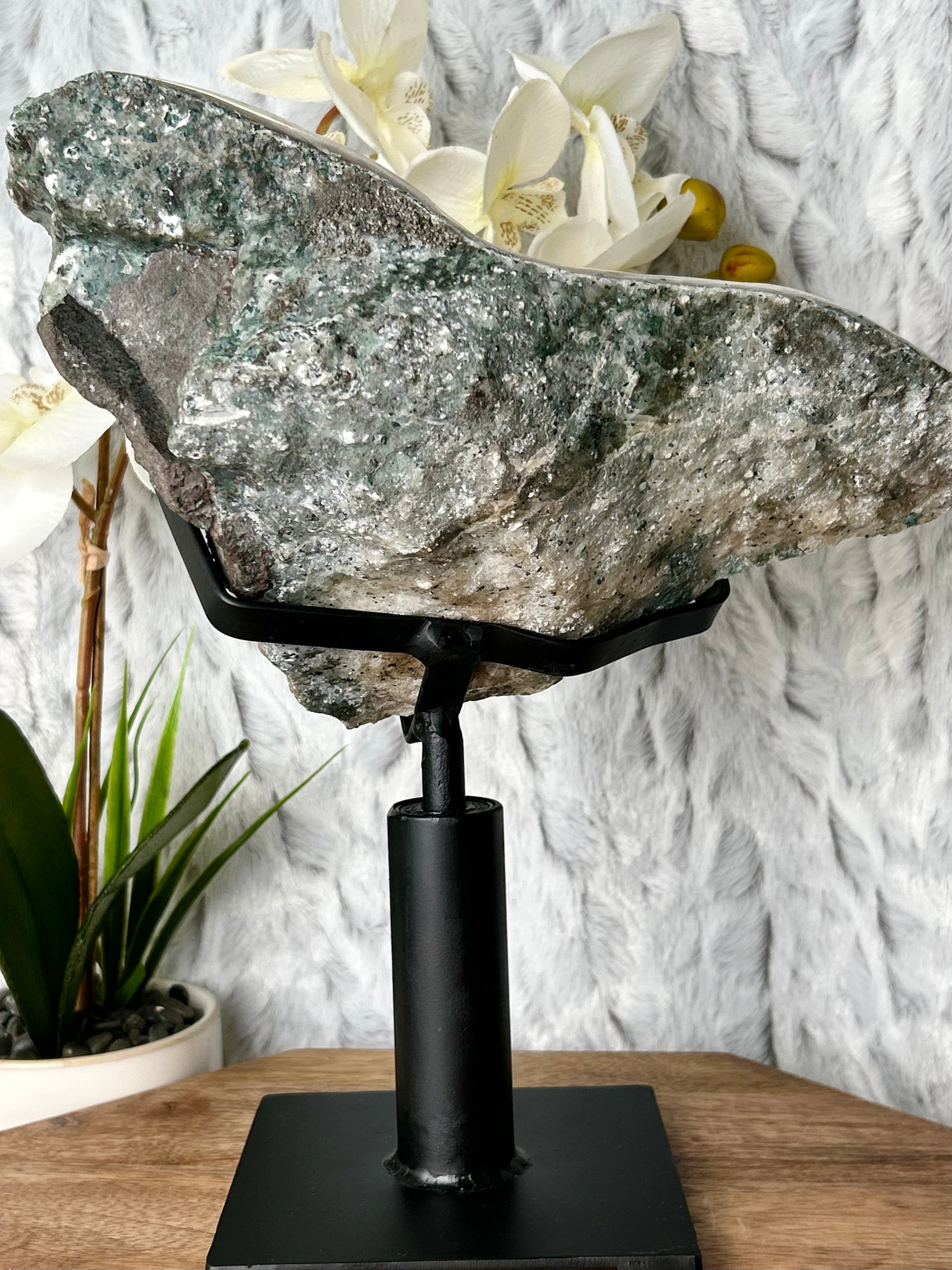 Stalactite shower Amethyst on spinning stand