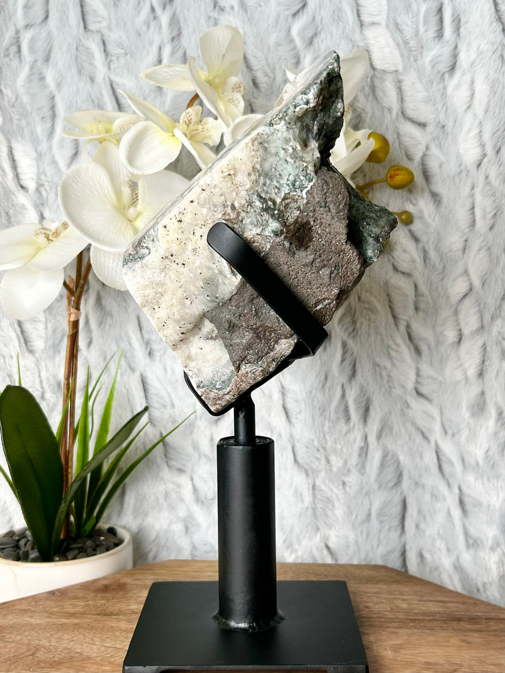 Stalactite shower Amethyst on spinning stand