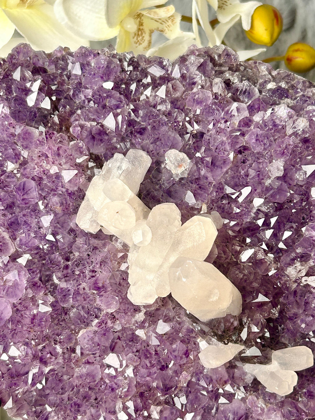 Amethyst cluster with Calcite