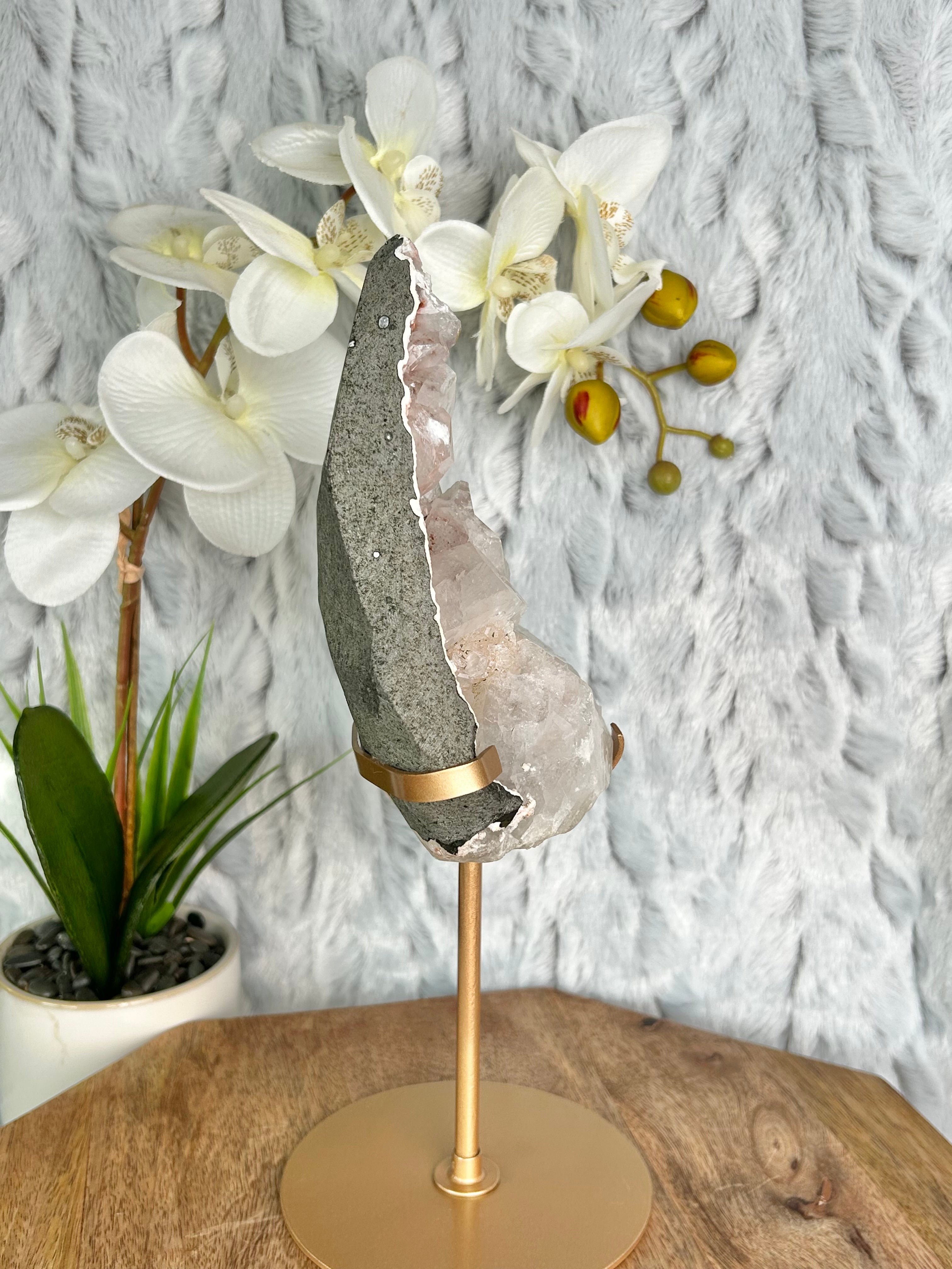 Apophyllite and Heulandite