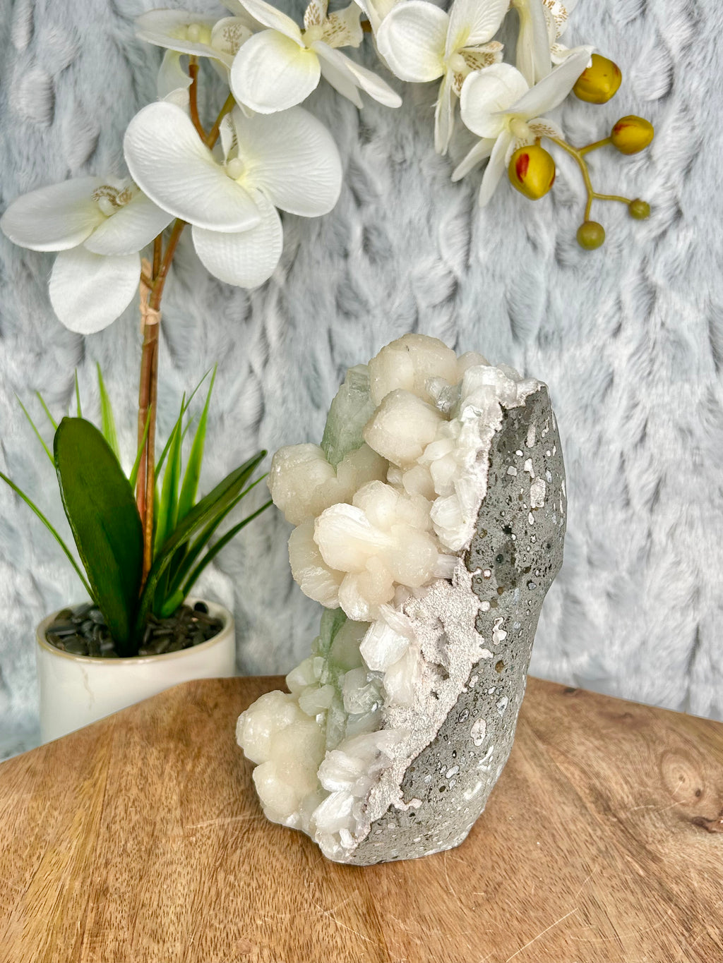 Apophyllite and Stilbite