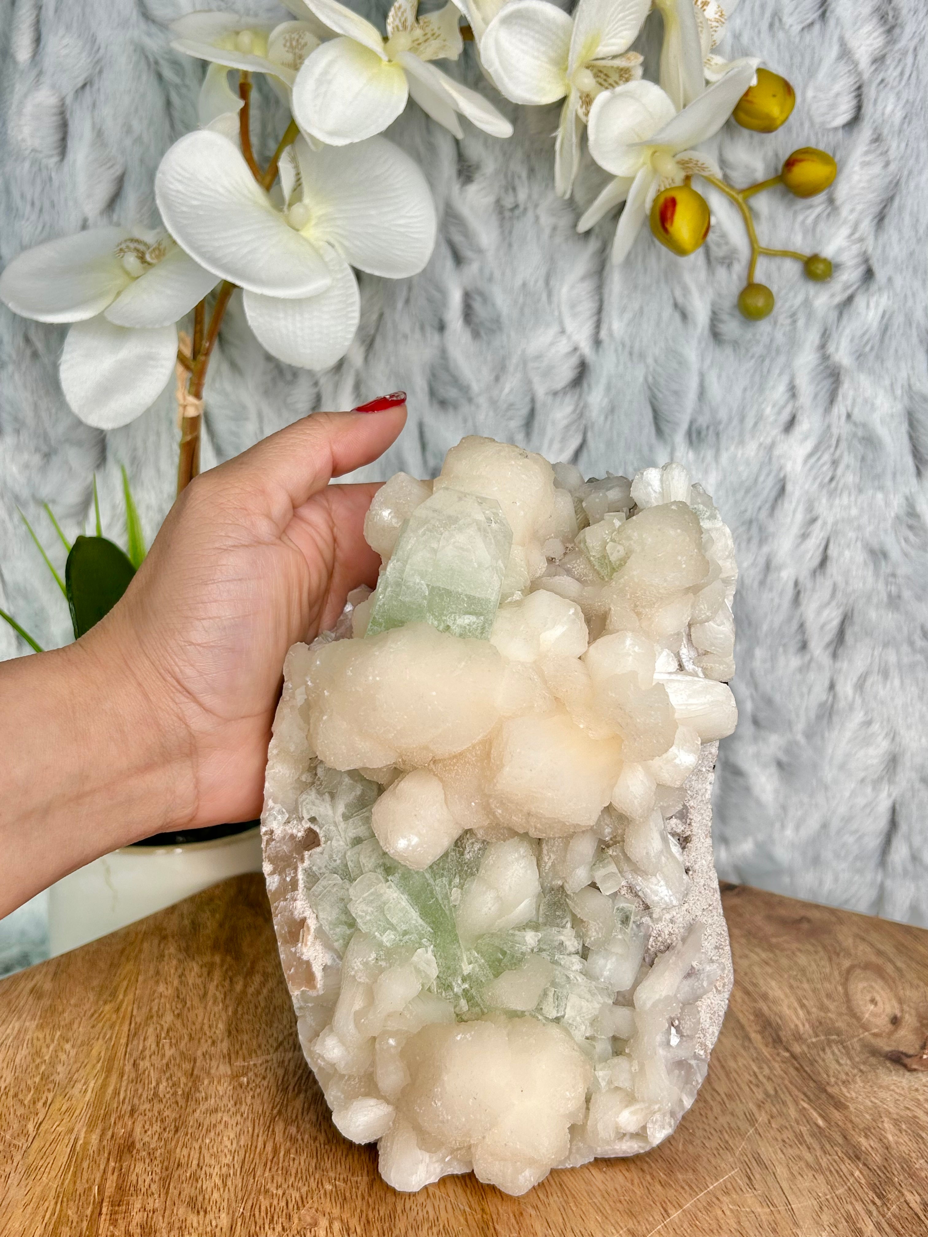 Apophyllite and Stilbite