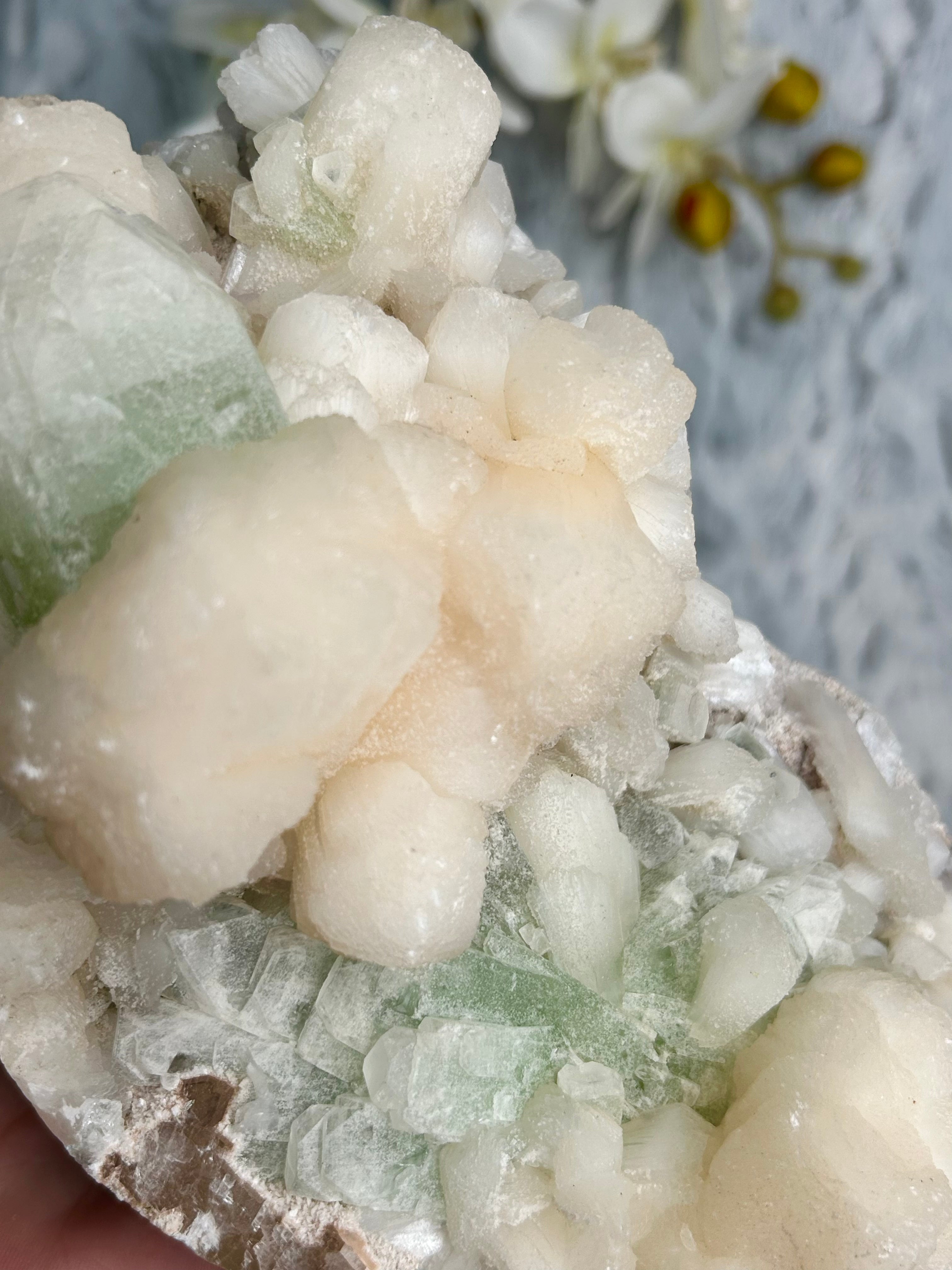 Apophyllite and Stilbite