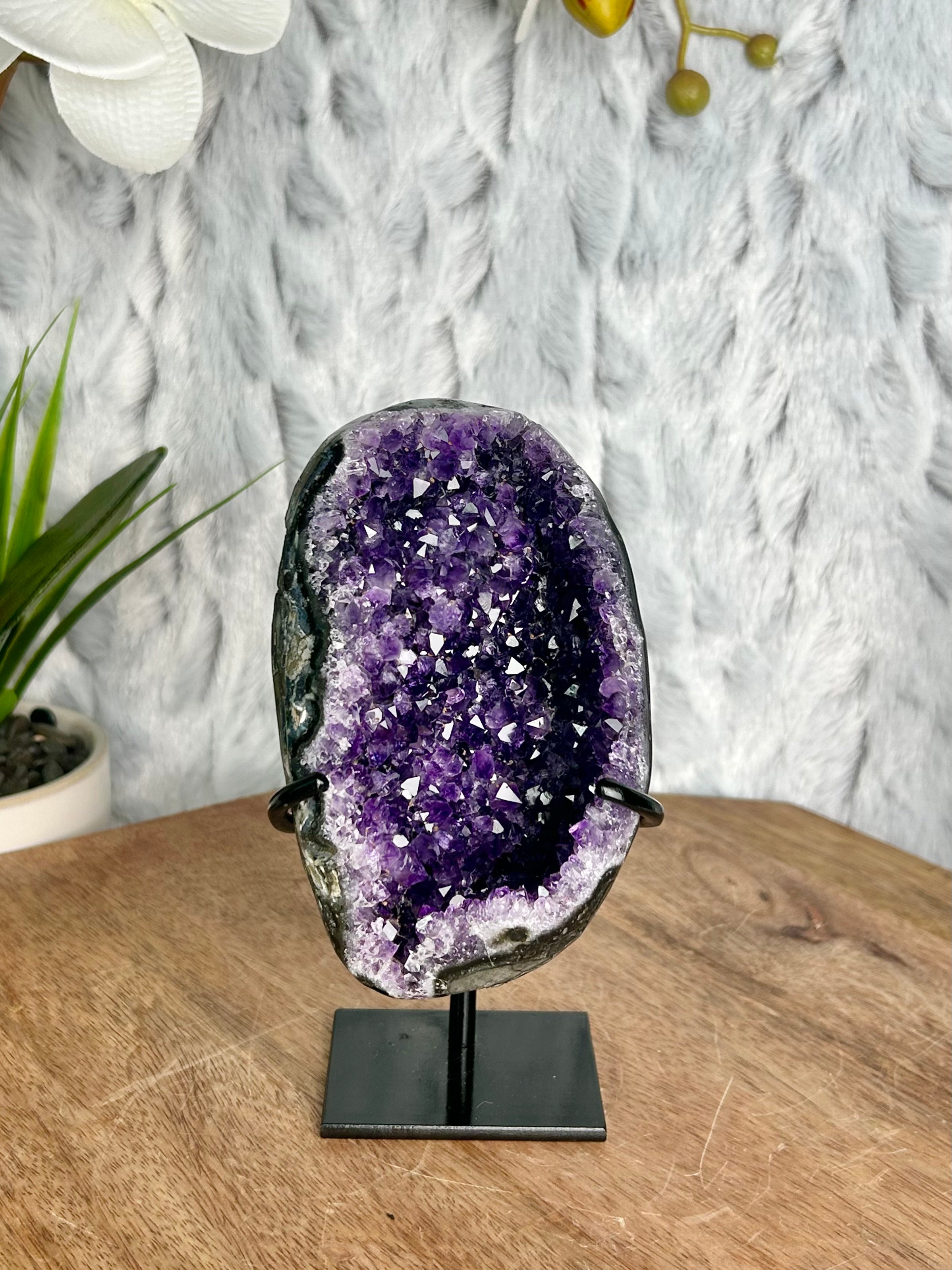 Uruguayan Deep Purple Geode