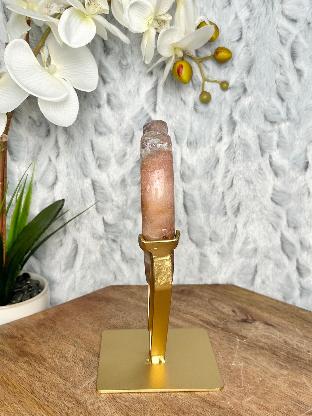 HQ Pink Amethyst Heart on Stand