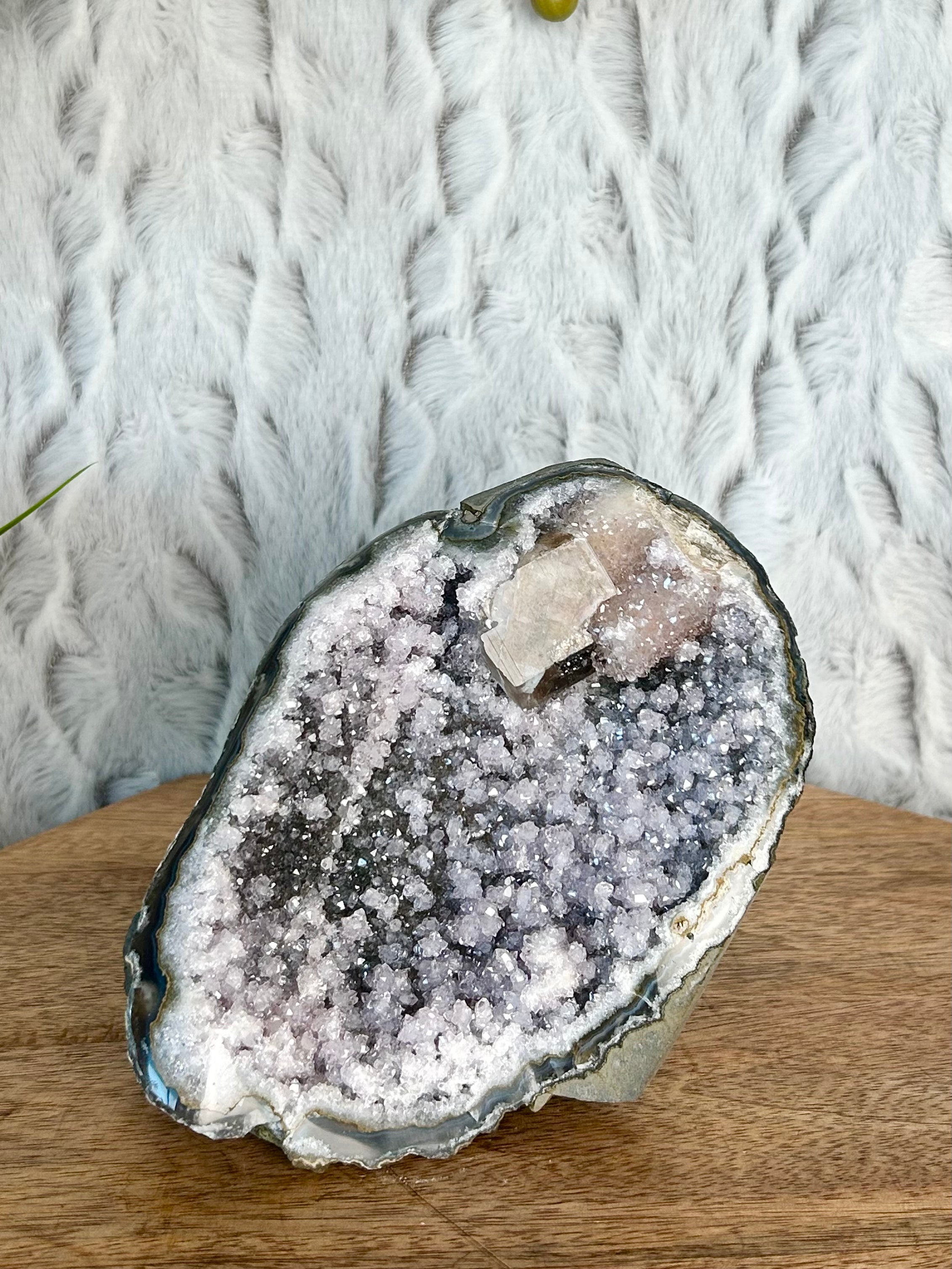 Rare Amethyst Cut Base