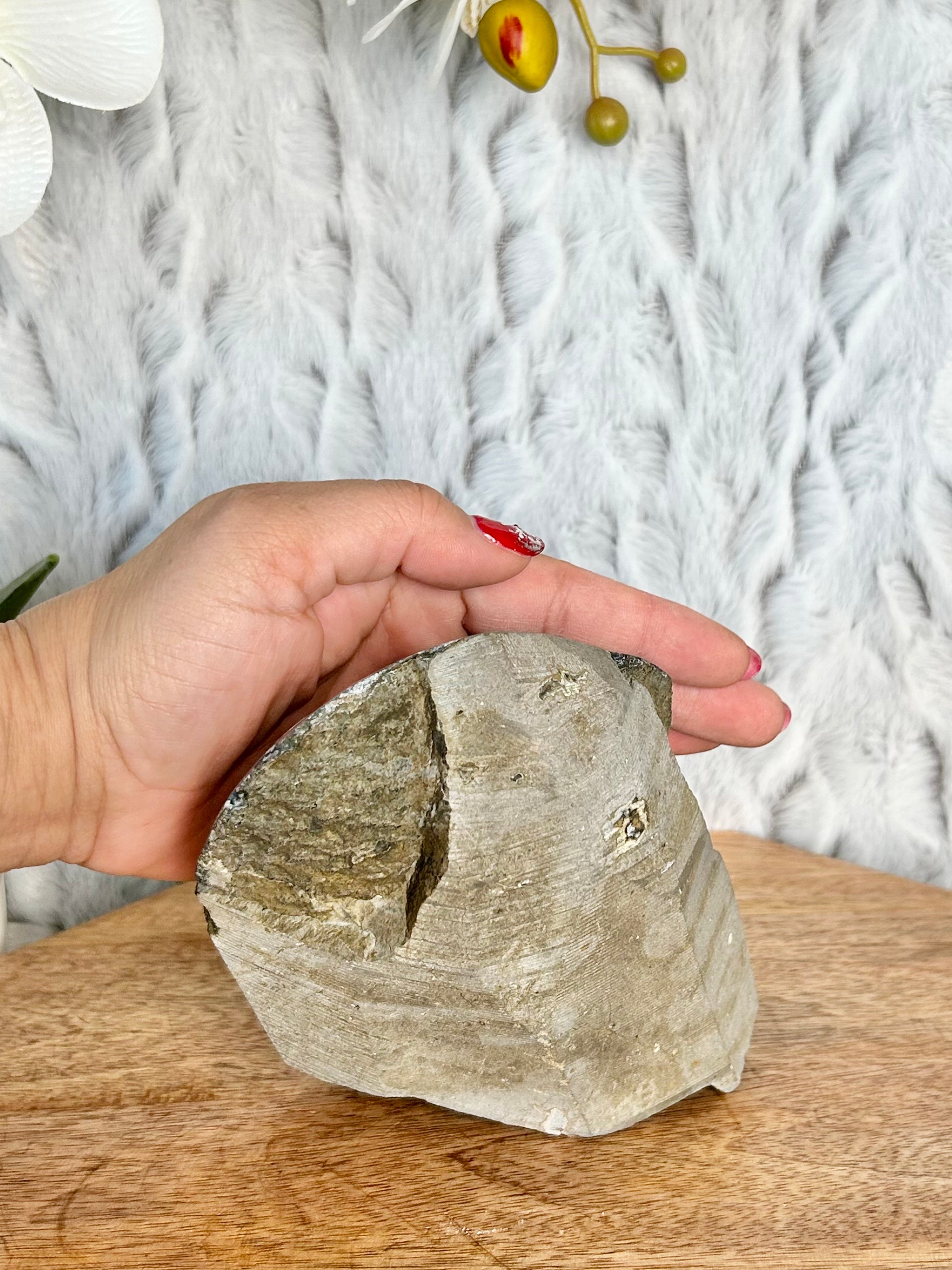 Rare Amethyst Cut Base