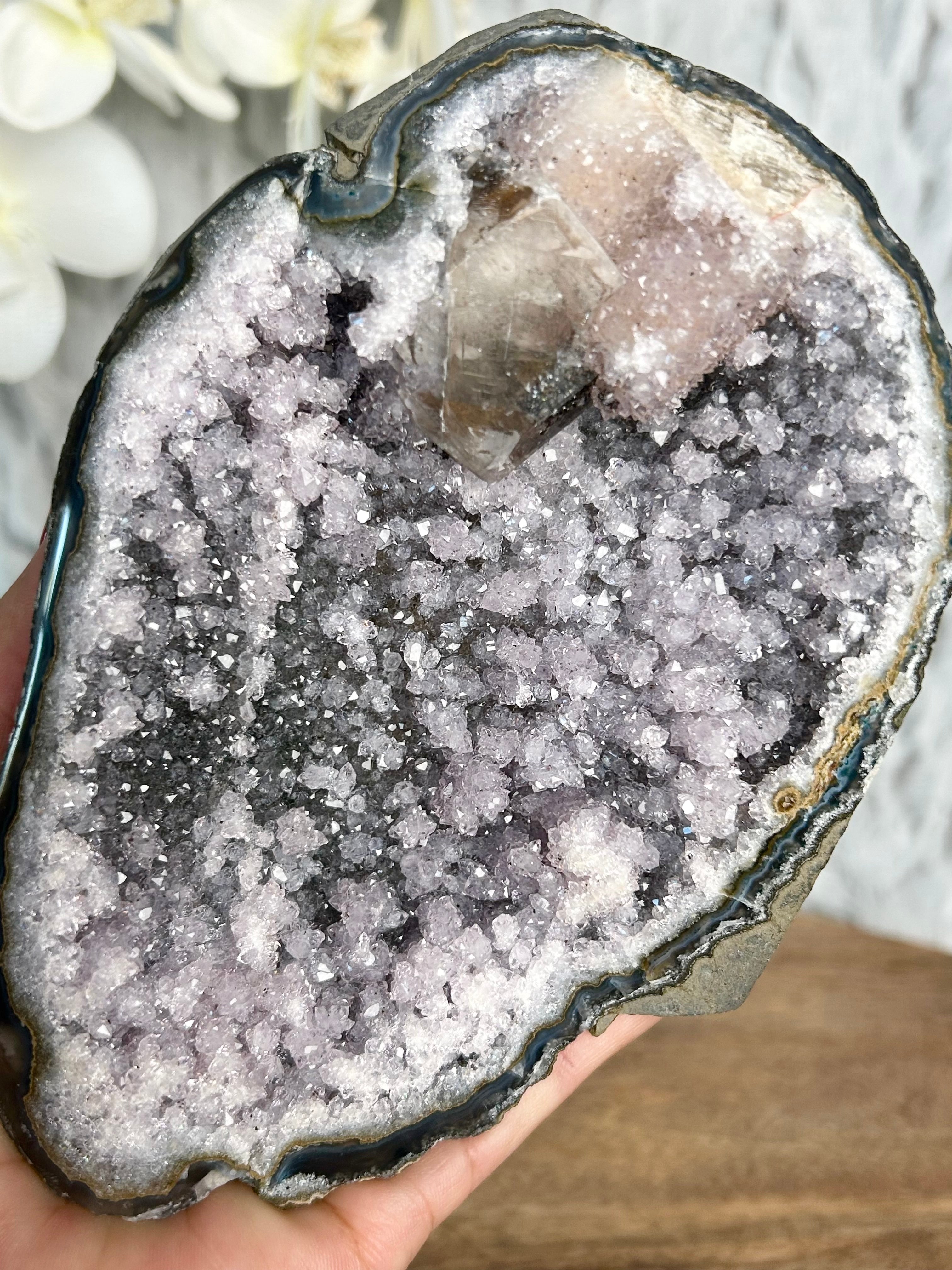 Rare Amethyst Cut Base