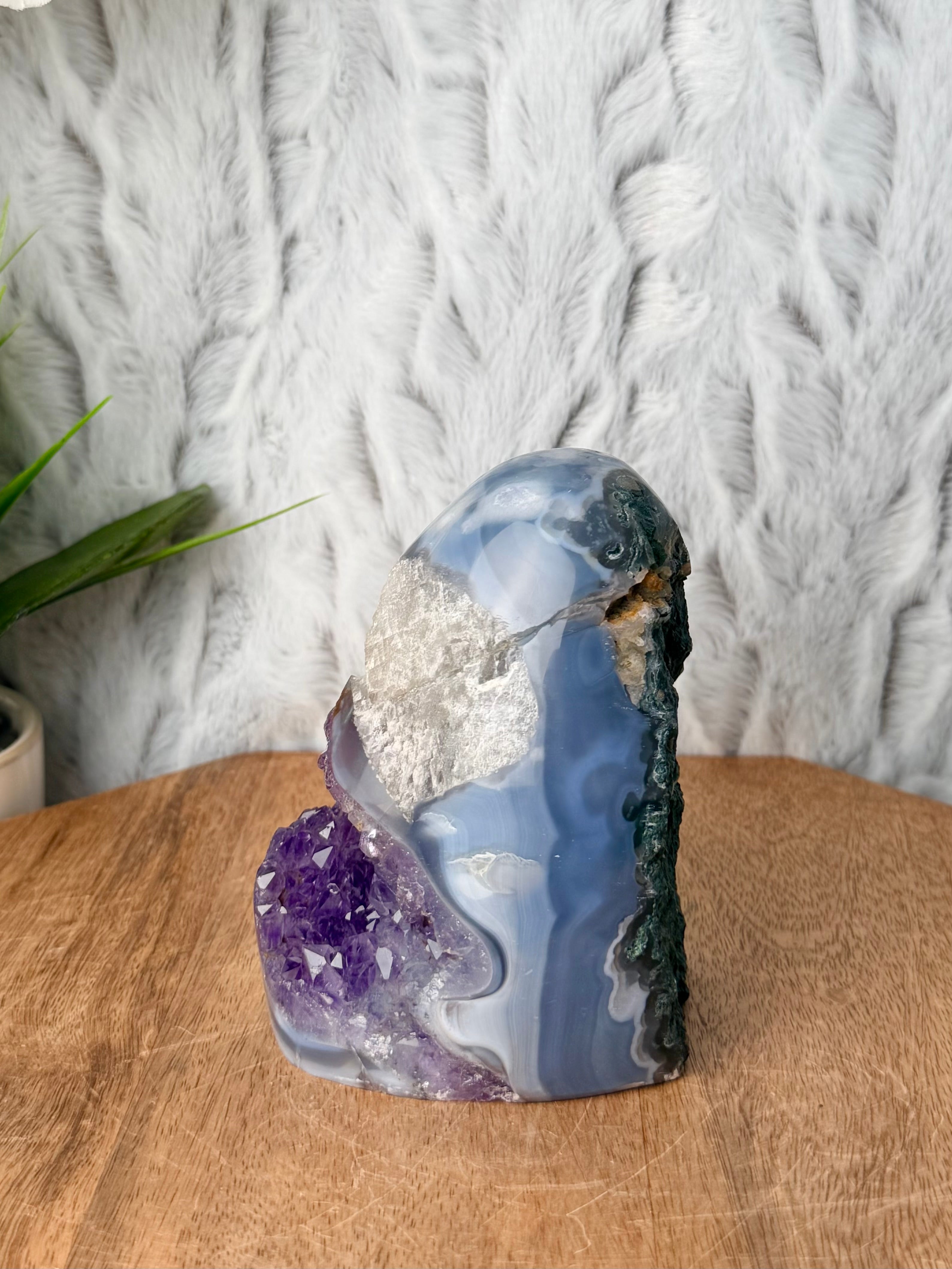 Agate Freeform with Amethyst and Calcite