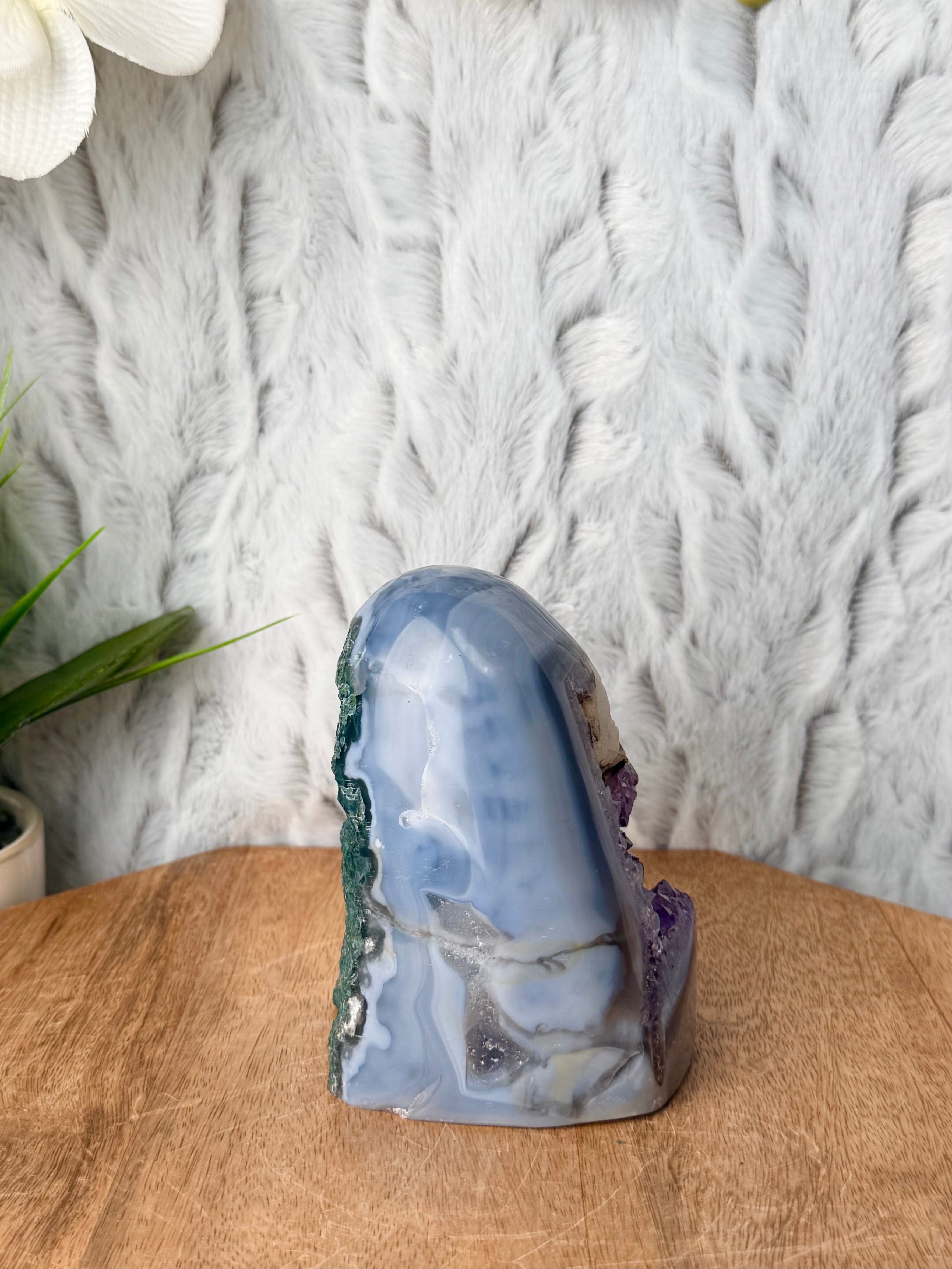 Agate Freeform with Amethyst and Calcite