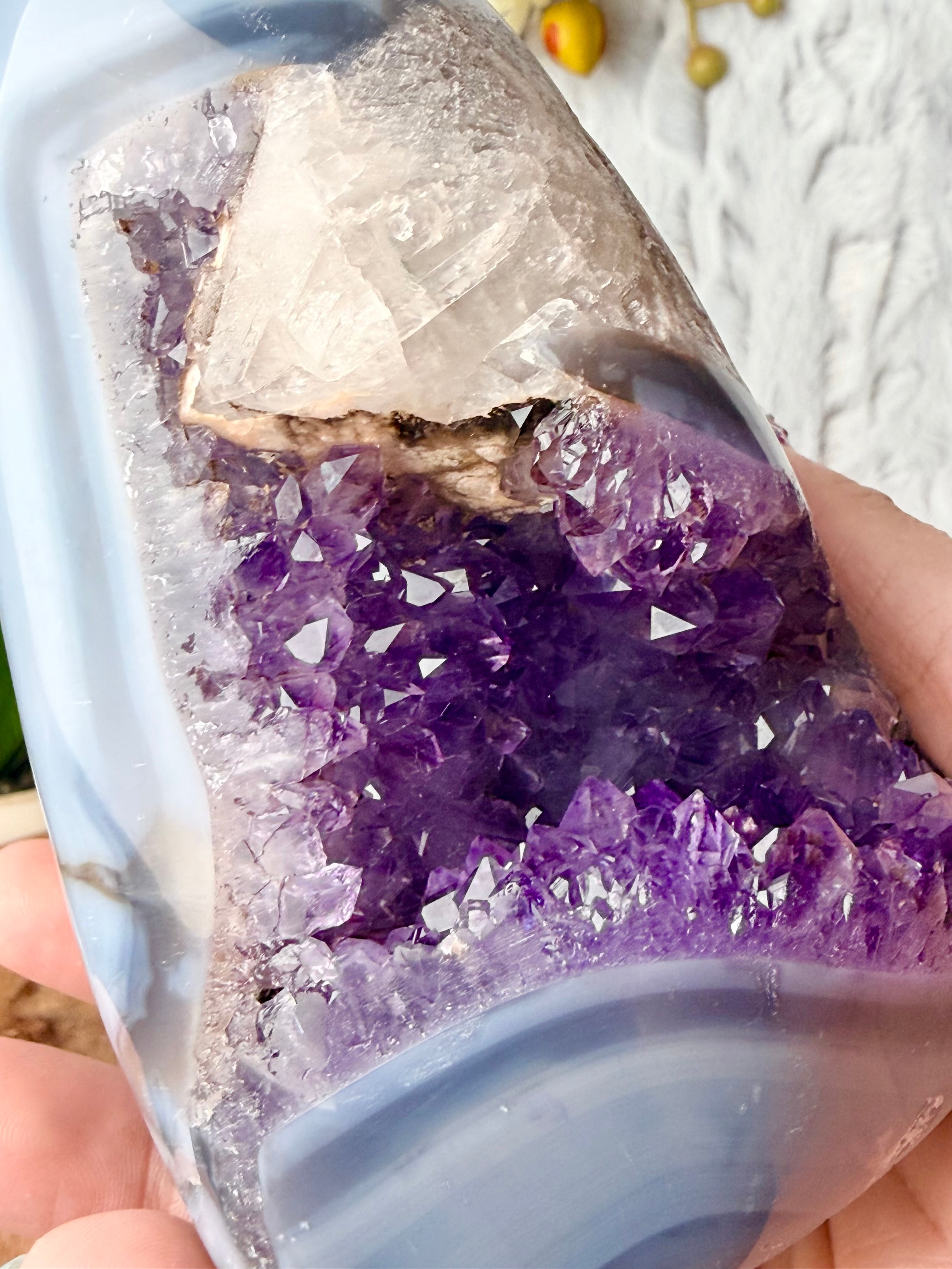 Agate Freeform with Amethyst and Calcite